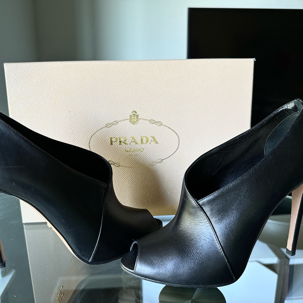 Prada peep toes bootie , leather. Black color. - Picture 8 of 8